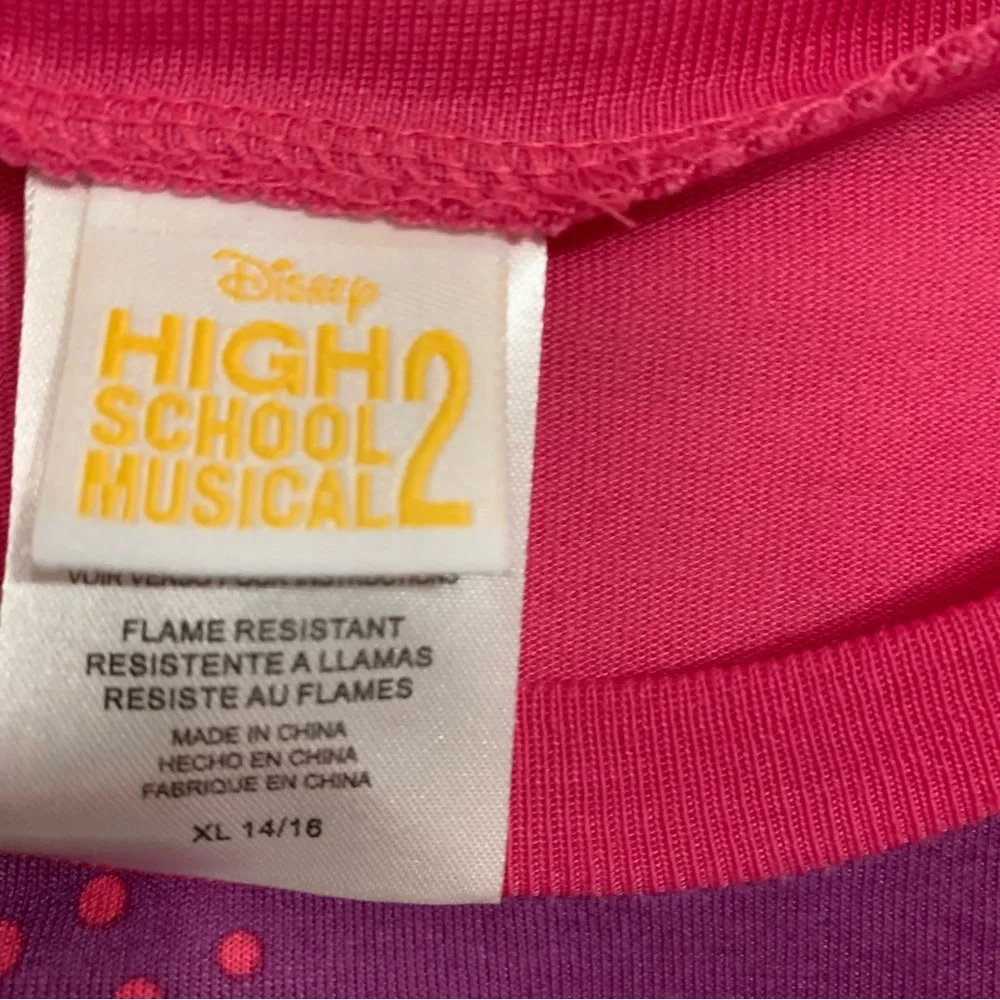 Disney High School Musical 2 Long Sleeve Nightshirt - Purple & Pink Kids 14/16 - Picture 2 of 5
